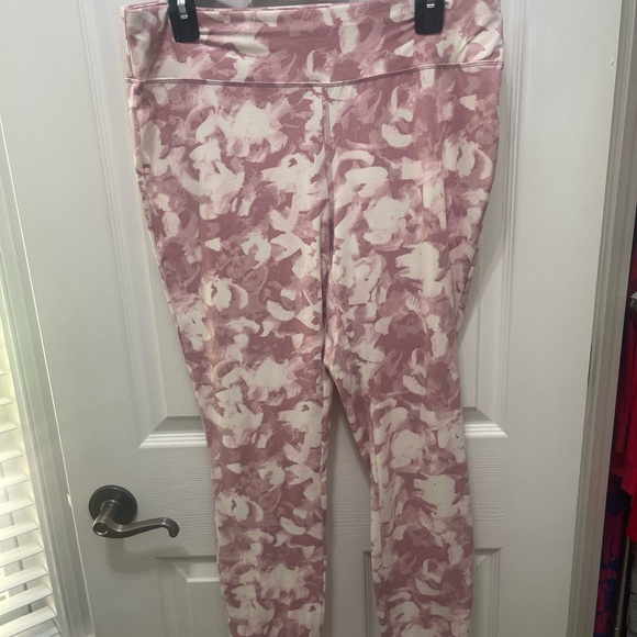 Wonderly Pink and White Tie-Dye Leggings - Picture 1 of 13